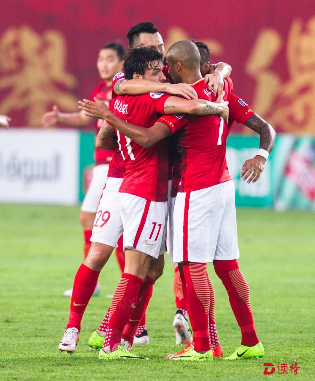 包含广州恒大客场3-2击败川崎前锋，提前一轮晋级亚冠16强。的词条