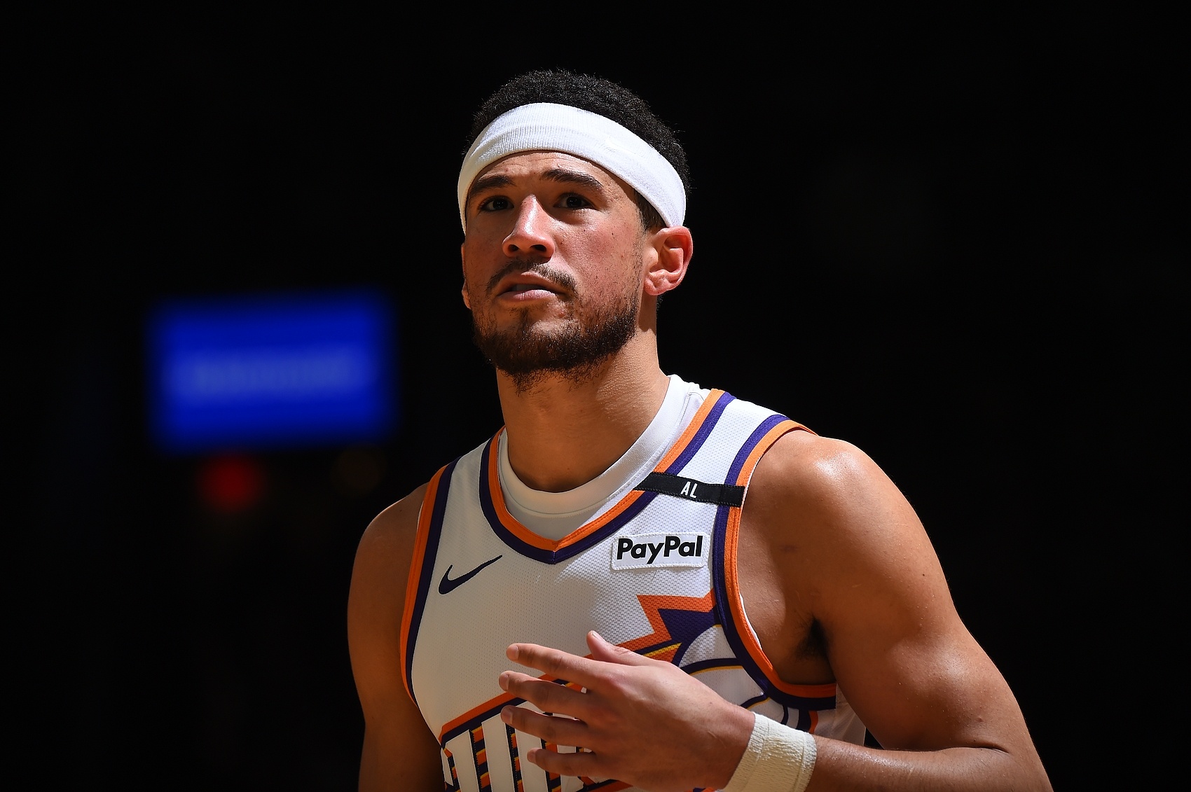 太阳客场战胜勇士，布克狂砍36分的简单介绍