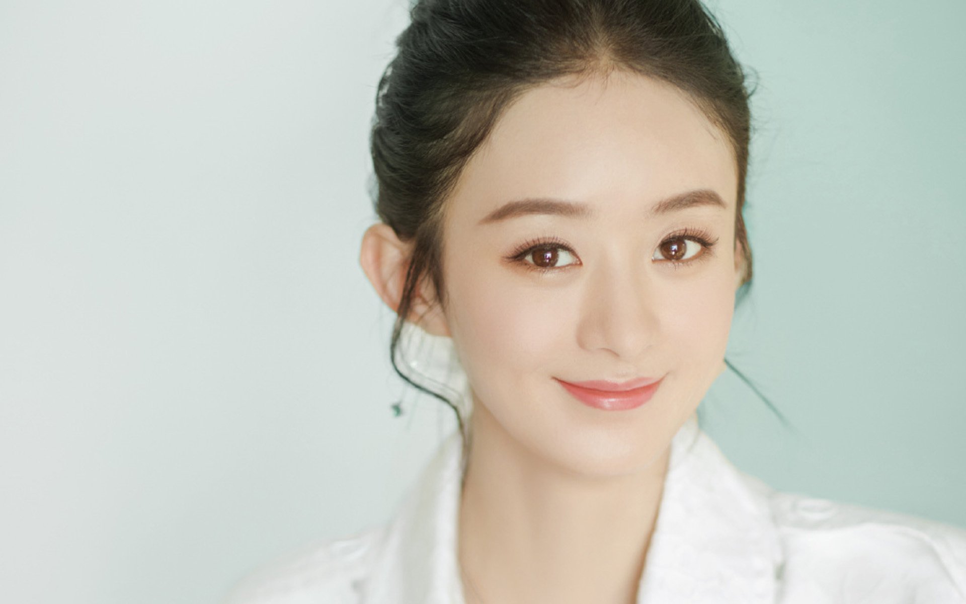 拜仁卡塔尔巅峰奏凯，门迪德甲争冠战一战封神