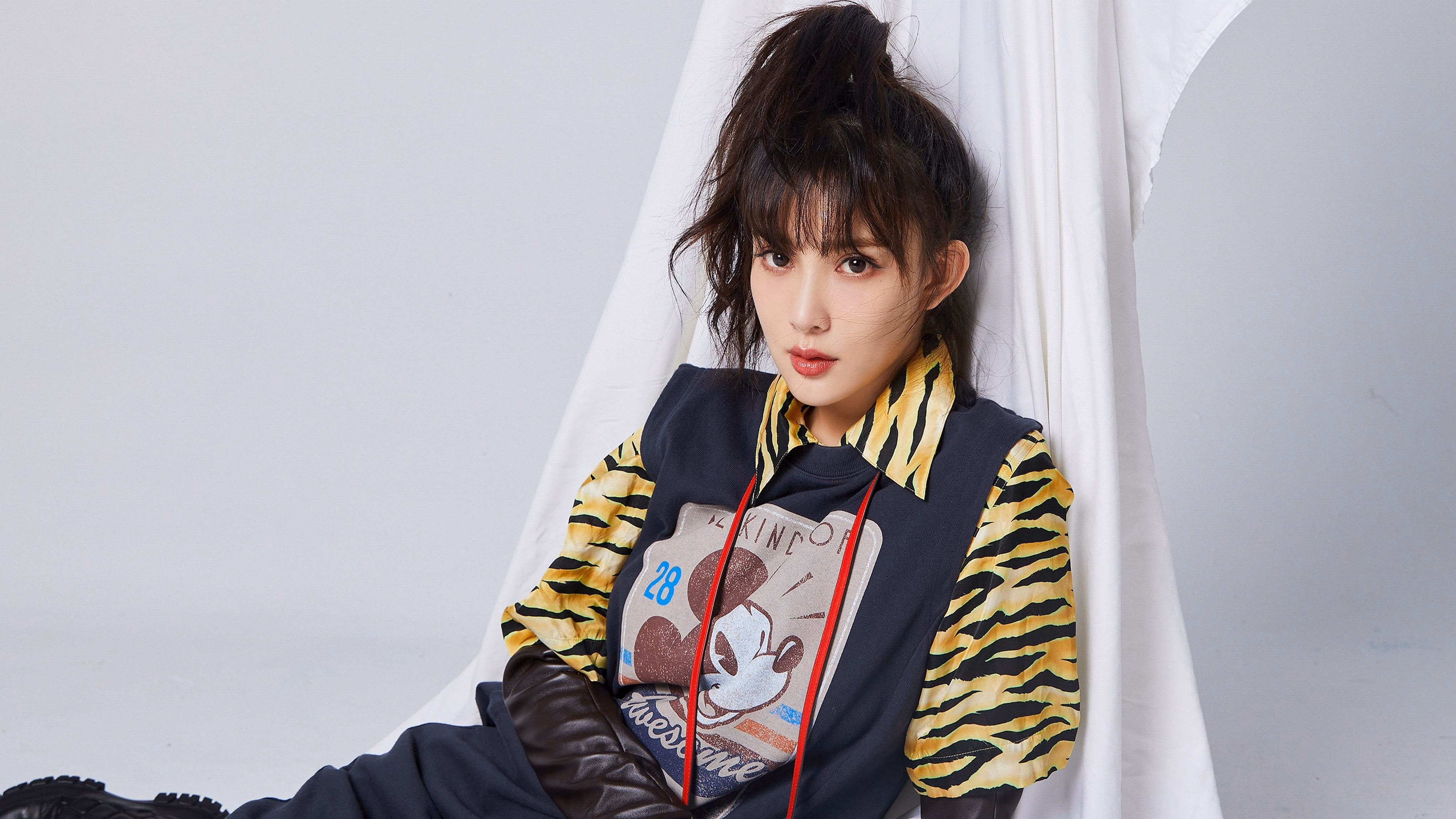 爱游戏体育-绝境翻盘，小贾伦用精准如手术刀的计算，切割了整座球场