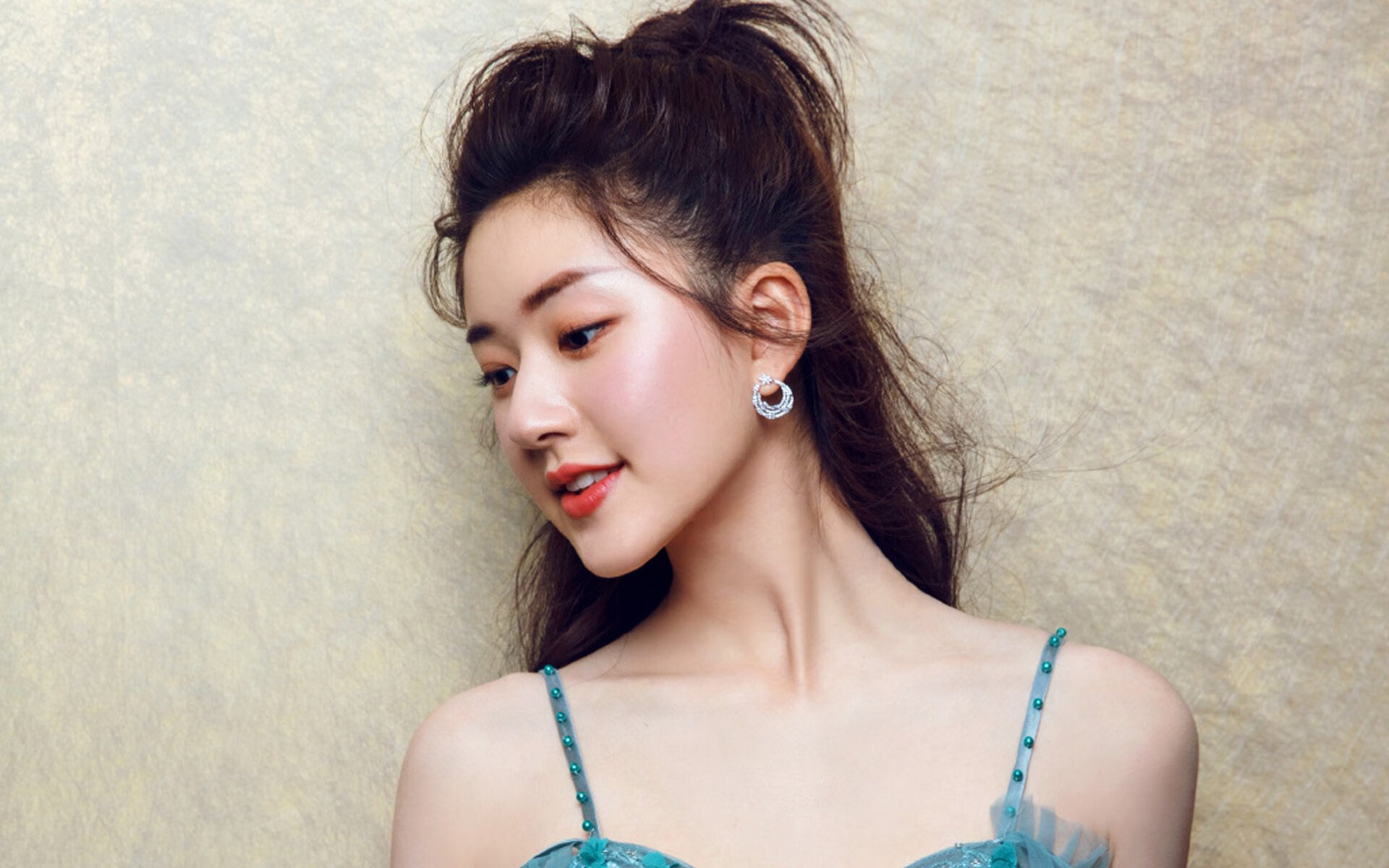 霍勒迪的巨星价值,湖人争冠胜步行者的隐形引擎